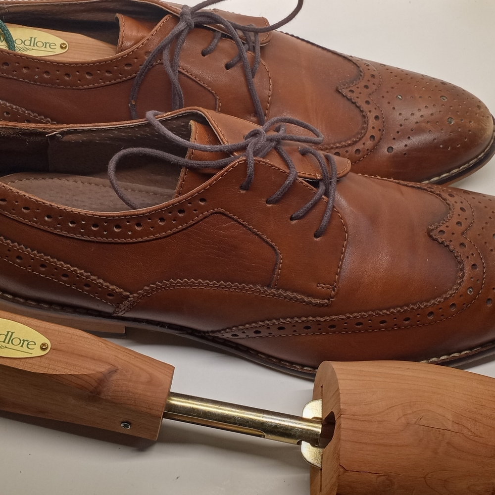 Men's Aston Grey Size 10 1/2 Laced Front Case Shoes w/adjusted Woodlawn Stretche